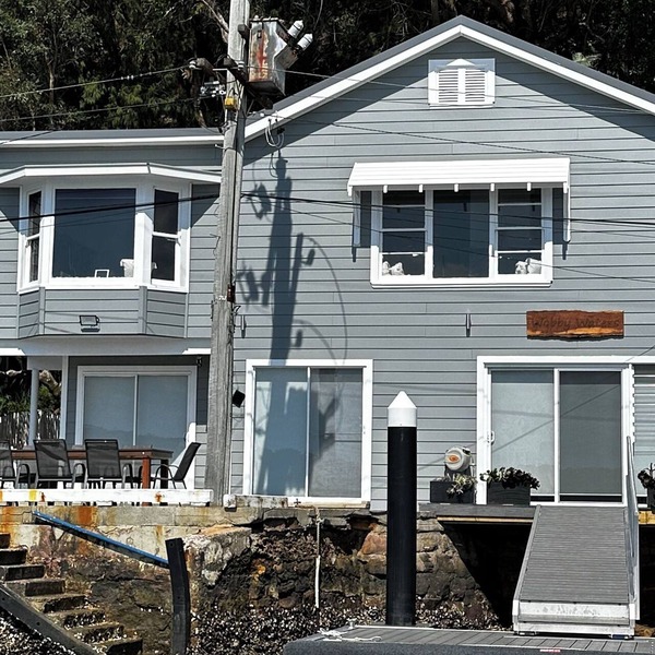 Wobby Waters! Waterfront Escape at Little Wobby on the Hawkesbury River sleeps 8
