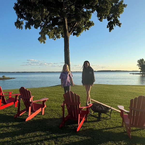 Wolfe Island Escape for all seasons or time of year. Over 10 acres to explore!
