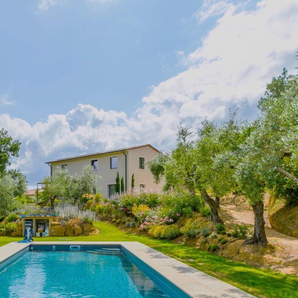 Wonderful private villa for 6 guests with WIFI, A/C, private pool, TV and patio