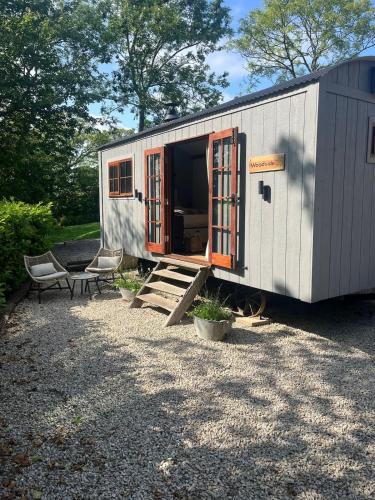 Woodside Shepherd Hut with free parking - Hawsker near whitby