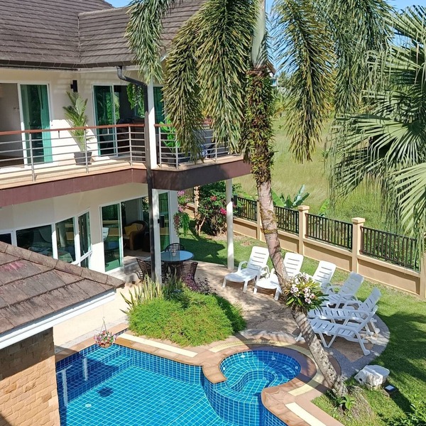 Wunderschöne Pool-Villa, beste Lage, kostenloser Transfer by Interhome