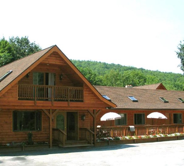 Xenia Lodge
