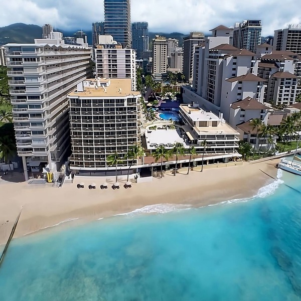 You Found it! 3 Serene Units, Restaurant, Few Blocks From The Waikiki Beach!