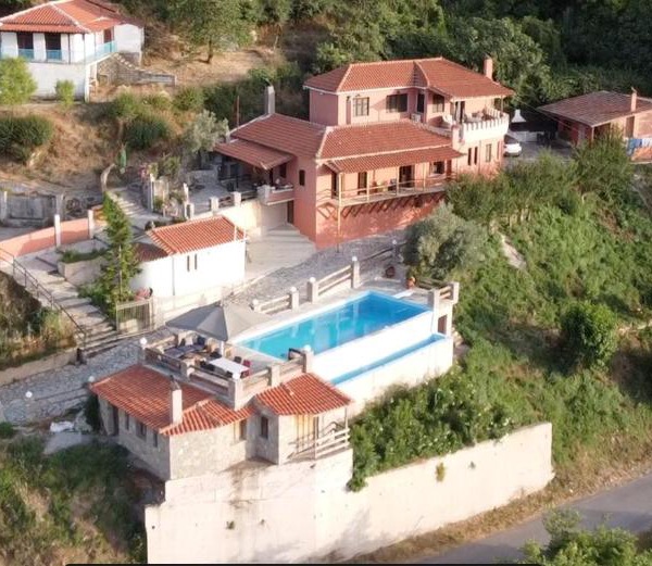 ZenTerra Apartments Mountain Luxury με Ιδιωτική Πισίνα