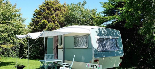 1 Bed Caravan Sleeps 2 - Parking, Garden, Pets