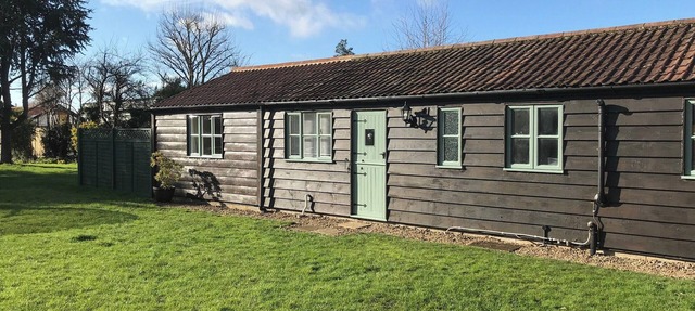 1 bedroom accommodation in Steeple Ashton, near Trowbridge