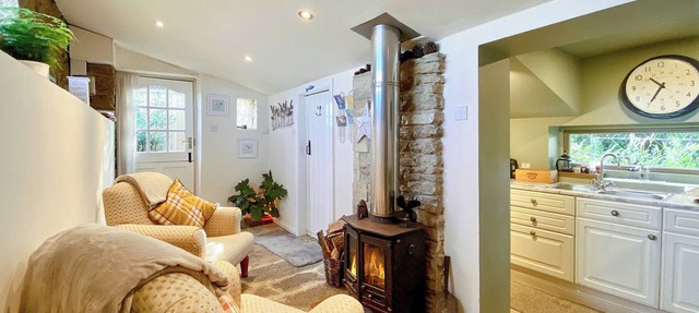 1 bedroom accommodation in Neston, near Corsham