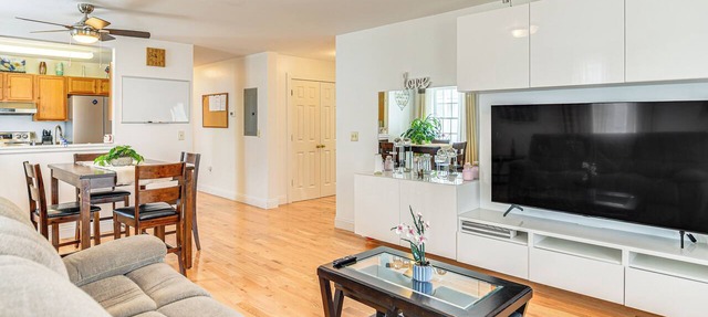 1 Mi to Downtown & Palladium: Worcester Getaway!
