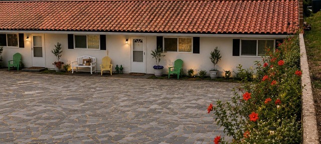 1 mile to Safari Park- Avocado Farm Guest Home-