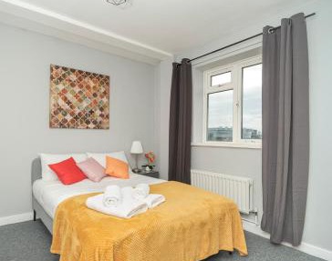 1 of 5 Room Cozy, spacious and modern in Camden Town