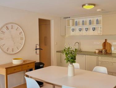 105 beach lodge millendreath