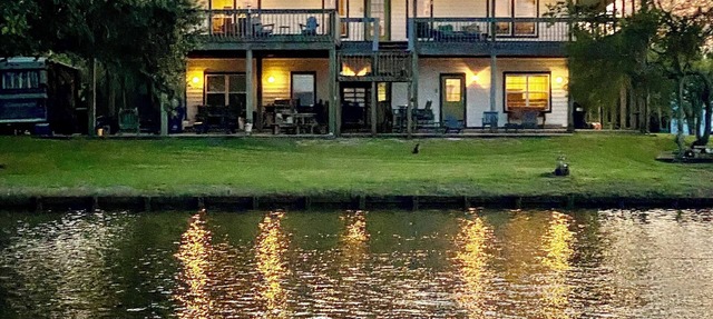 16 overnight guests, 3 Boat Docks, Fishing, Swimming, Kayaking, Reunions