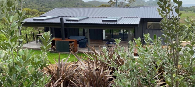 175° East - Pitokuku House | Off Grid Luxury | Medlands Beach