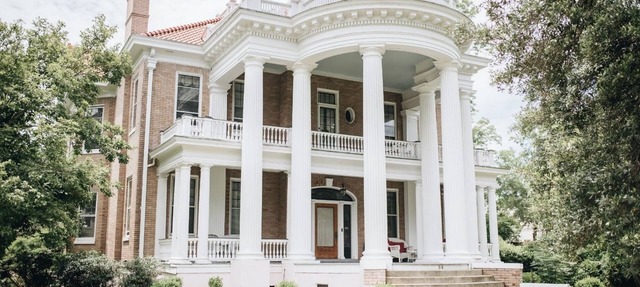 1912 Bed and Breakfast