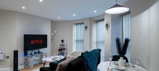1Bed Modern Central Leeds Apt By Victoria Quarter