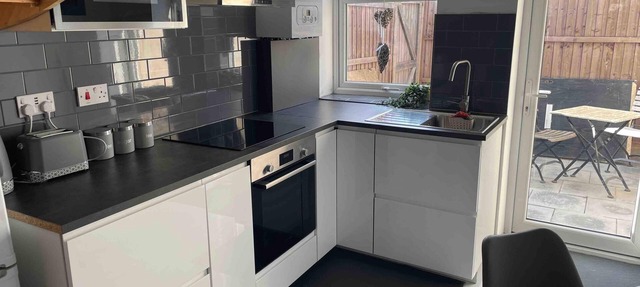 1bedhouse- London-sleeps 4- Close to Attractions