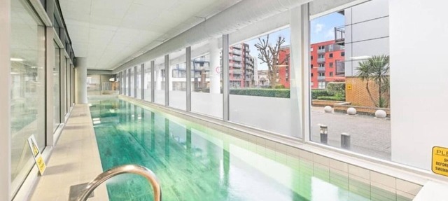 1BR-4Guests-Pool-Gym-Parking-NearGreenwich