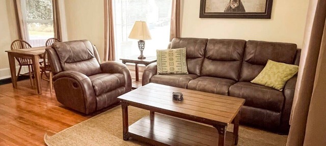 1st Base Apt 1 - All Star Baseball Rentals