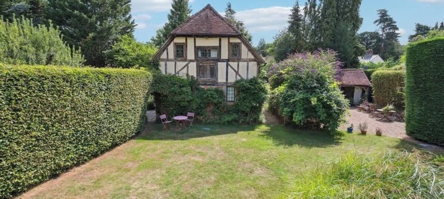 2-Bed Barn| Private Drive & Gardens - By Tempstay