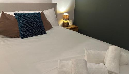 2-Bed Flat in West Didsbury Near Fletcher Moss