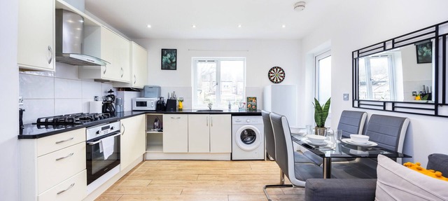 2 Bed Flat | Thornton Heath | Sleeps 4 | Workers