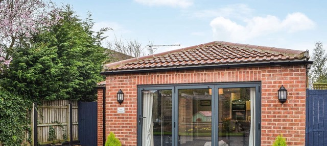 2 bedroom accommodation in Hemingbrough