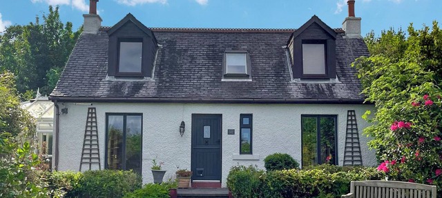 2 bedroom accommodation in Whiting Bay