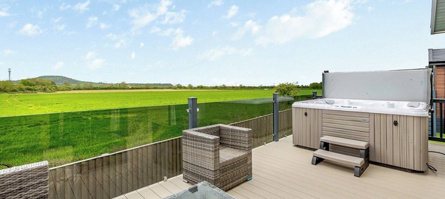 2 bedroom accommodation in Edingworth