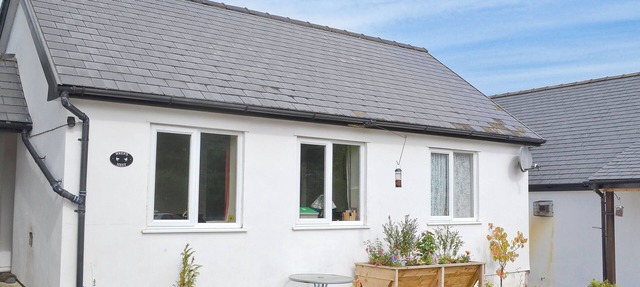 2 bedroom accommodation in Llanfair Caereinion, near Welshpool