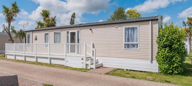 2 bedroom accommodation in Monkton, Nr Ramsgate