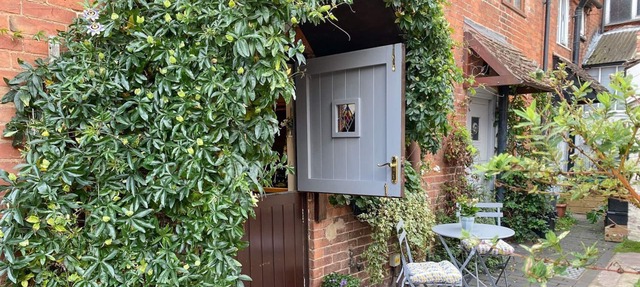 2 bedroom accommodation in Alcester