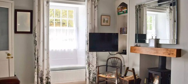 2 bedroom accommodation in Pickering