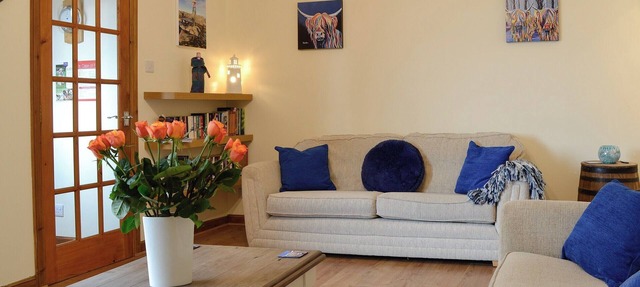 2 bedroom accommodation in Inverallochy, near Fraserburgh