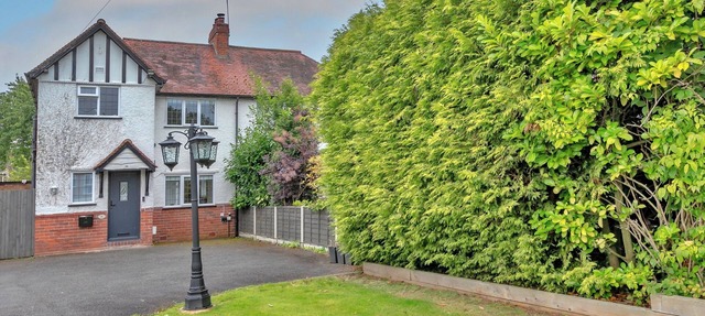 2 bedroom accommodation in Solihull