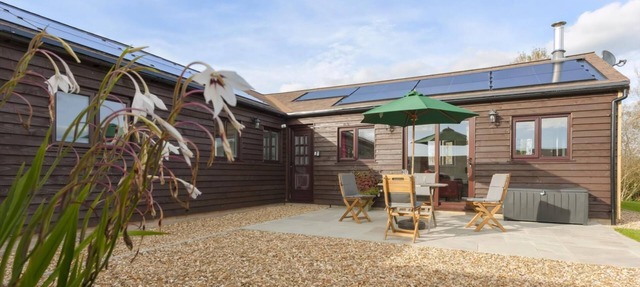 2 bedroom accommodation in Wool, near Wareham