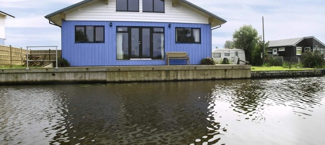 2 bedroom accommodation in Martham