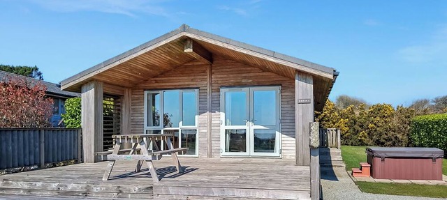 2 bedroom accommodation in Carnmenellis, Nr Falmouth