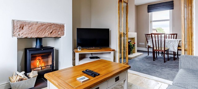 2 bedroom accommodation in Alton