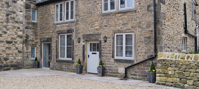 2 bedroom accommodation in Addingham, near Skipton