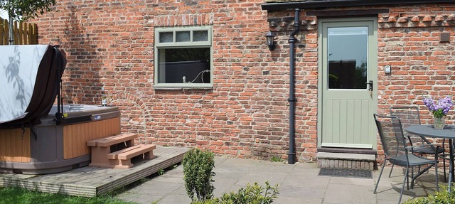 2 bedroom accommodation in Brayton, Selby