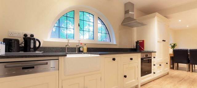 2 bedroom accommodation in Ockham, near Guildford