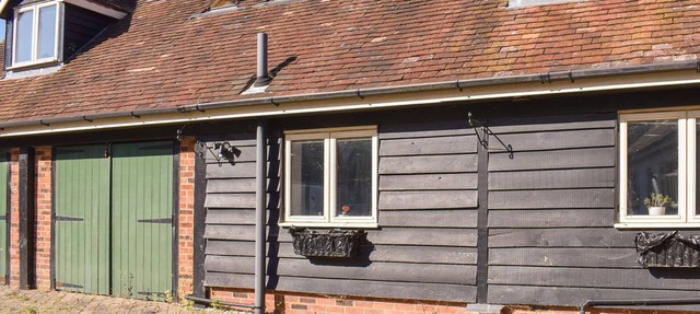 2 bedroom accommodation in Hook, near Alton