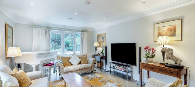 2 bedroom accommodation in Penn