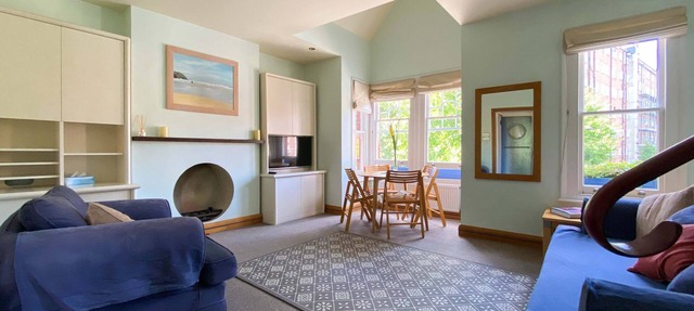 2 BEDROOM APARTMENT, WEST LONDON
