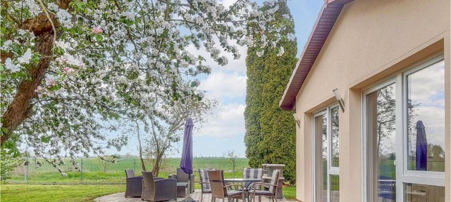 2 Bedroom Awesome Home In Behrenhoff