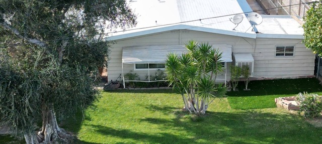 2 Bedroom Home on Golf Course.