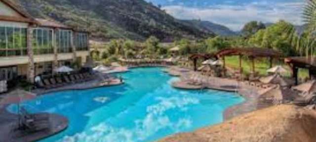 2 Bedroom San Diego Luxury Suites - Near Legoland Beach Wildpark, 5 Star Resort!