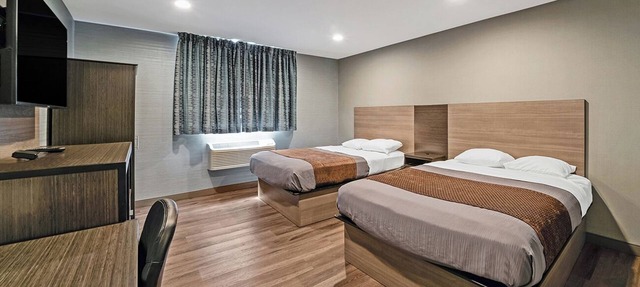2 Comfortable Units, Minutes From Patriot Place, with FREE Parking & Breakfast!