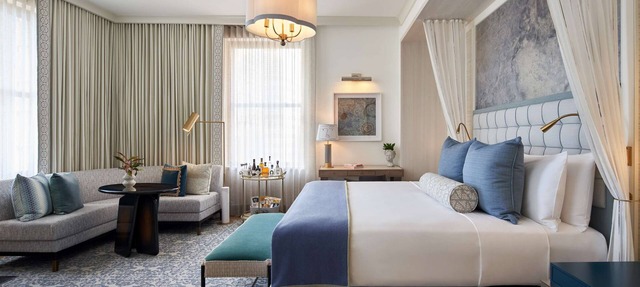 2 Connecting Suites at a 5⭐️ Hotel