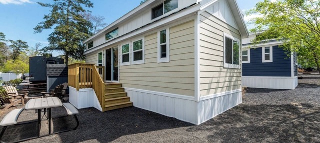 2 Homes Pool + Amenities Sleeps 16